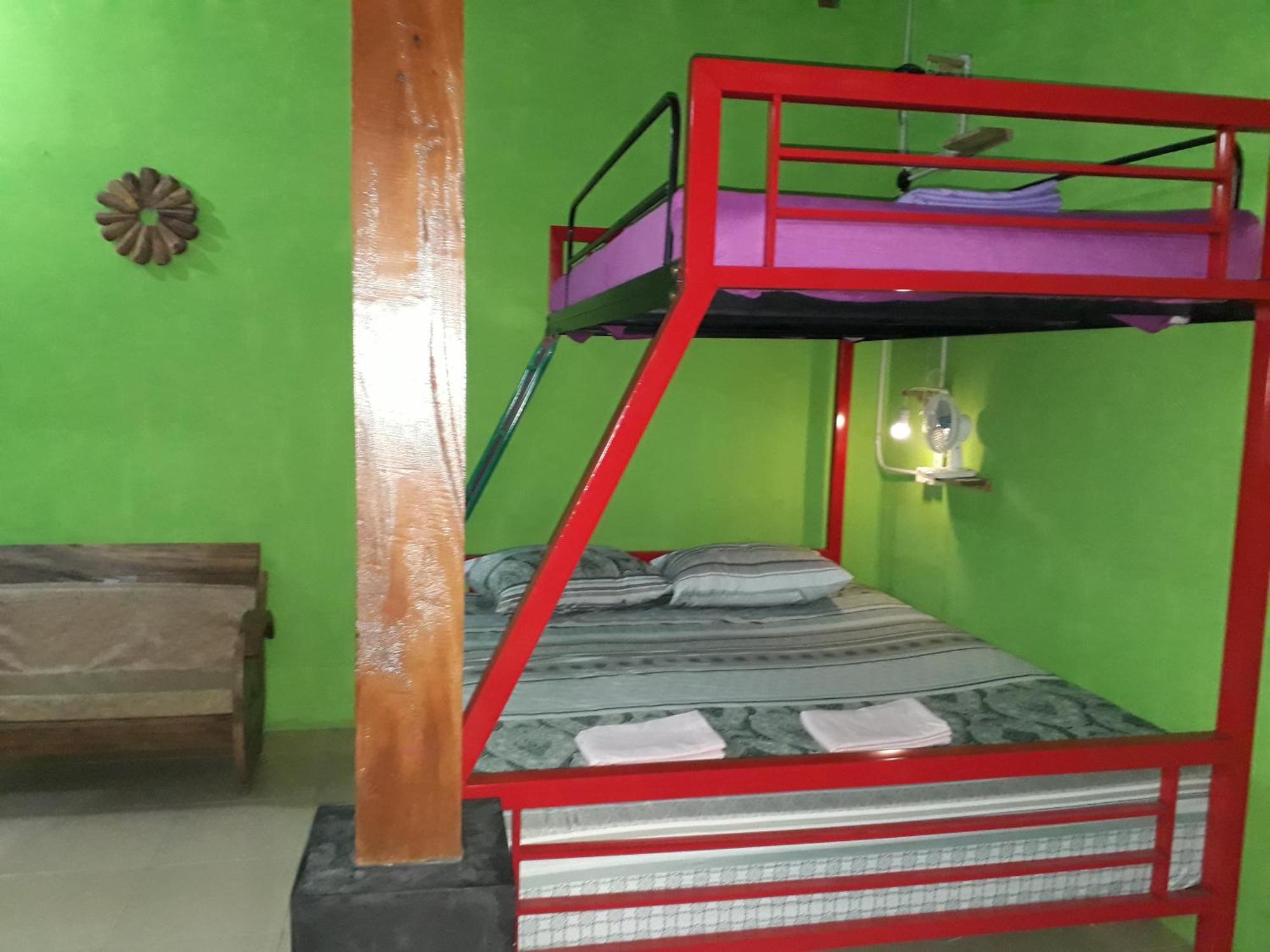 Arjuna Garden Homestay Yogyakarta Ruang foto